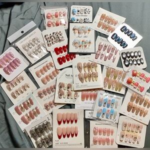 5 Sets of Premium Press on Reusable Nails Mystery Surprise Bag Box- XS, S, M, L